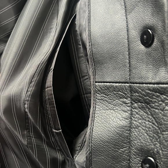 Pamela Dennis Black Leather Jacket Sleek Sophisticated Design - Picture 7 of 7